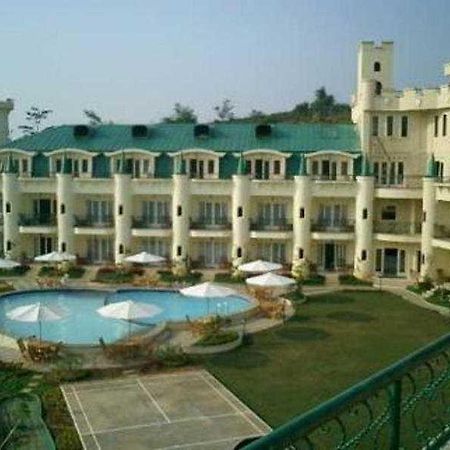 צ'יפאנאס Club Bali Suites At Kota Bunga מראה חיצוני תמונה