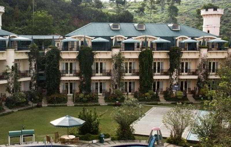 צ'יפאנאס Club Bali Suites At Kota Bunga מראה חיצוני תמונה