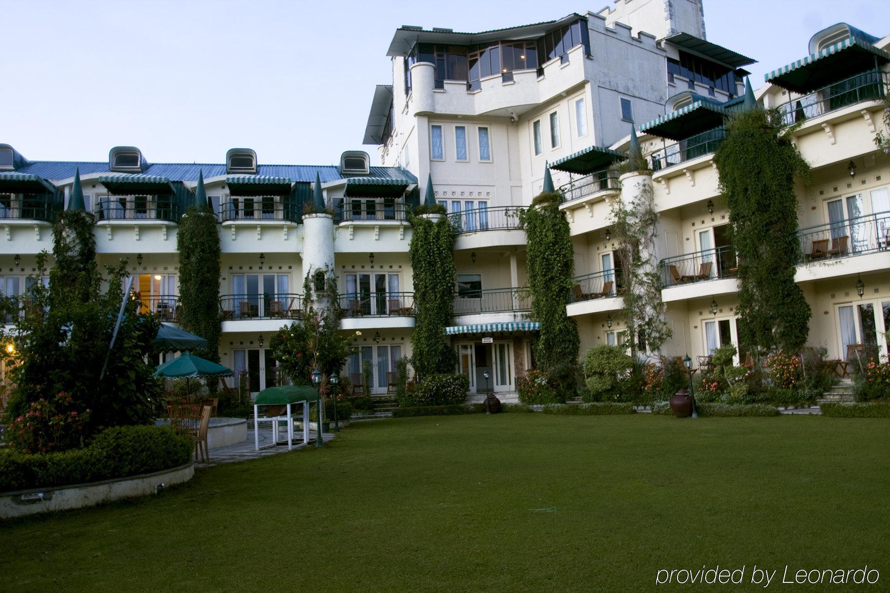 צ'יפאנאס Club Bali Suites At Kota Bunga מראה חיצוני תמונה