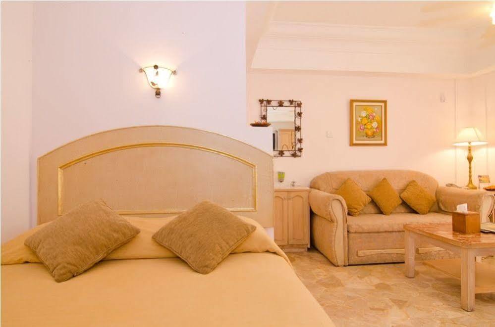 צ'יפאנאס Club Bali Suites At Kota Bunga מראה חיצוני תמונה
